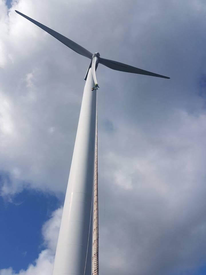 Wind Turbine Cleaning